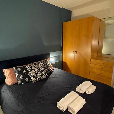 Lake View, Swimming Pool, Tennis Court And Private Parking 메체그라 외부 사진